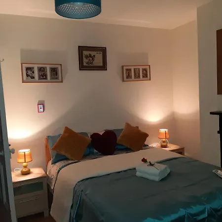Homestay Phoenix Nights