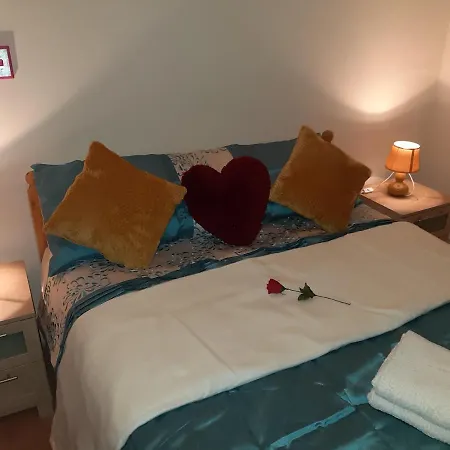 Homestay Phoenix Nights