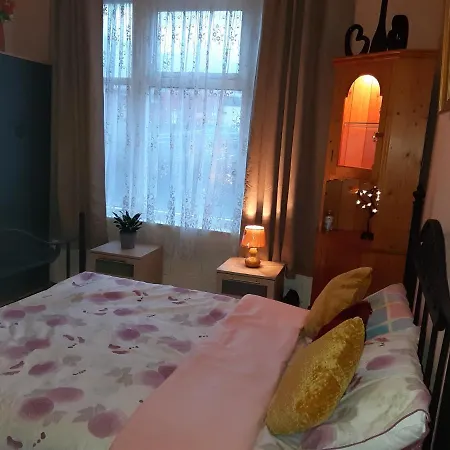 Phoenix Nights Homestay szállás Barrow-in-Furness