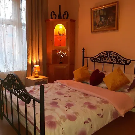 Phoenix Nights Homestay szállás Barrow-in-Furness