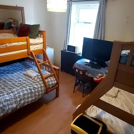 Homestay Phoenix Nights
