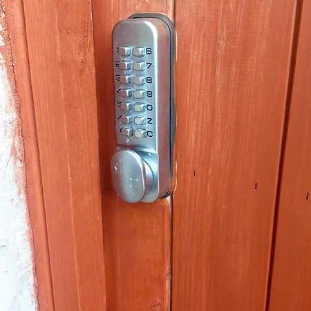 Phoenix Nights Homestay Barrow-in-Furness