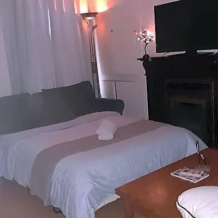 Phoenix Nights Δωμάτια σε οικογενειακή κατοικία