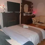 Homestay Phoenix Nights Barrow-in-Furness