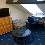 Phoenix Nights Homestay *
